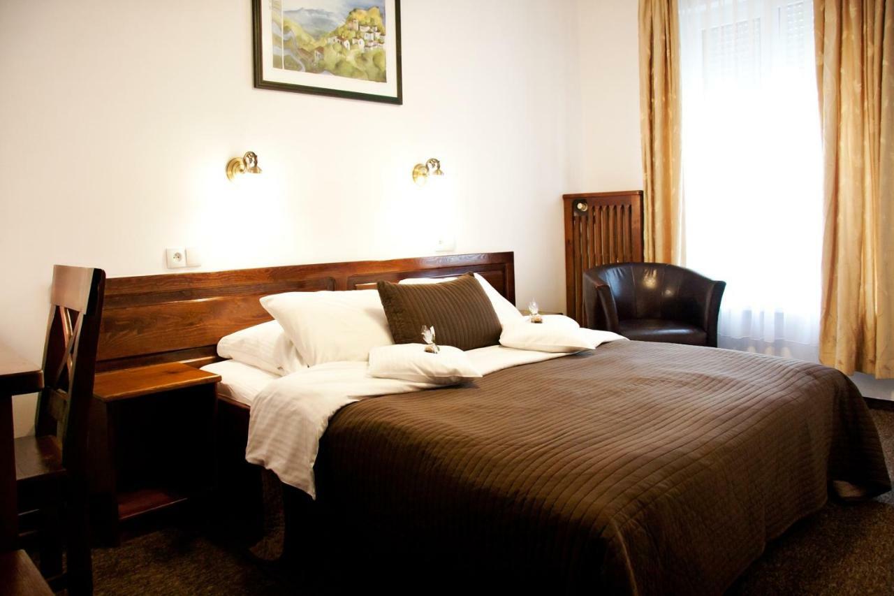 Hotel Pod Orlem Stary Toruń المظهر الخارجي الصورة